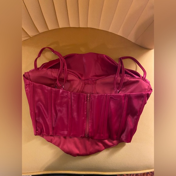 Corset top in blood red colour - Picture 5 of 5